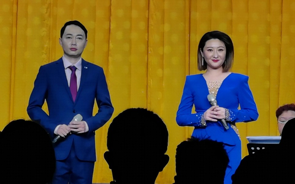 刘思秀演唱京剧《金玉奴》"非是我性倔强不肯从命"  返场和程亮对唱