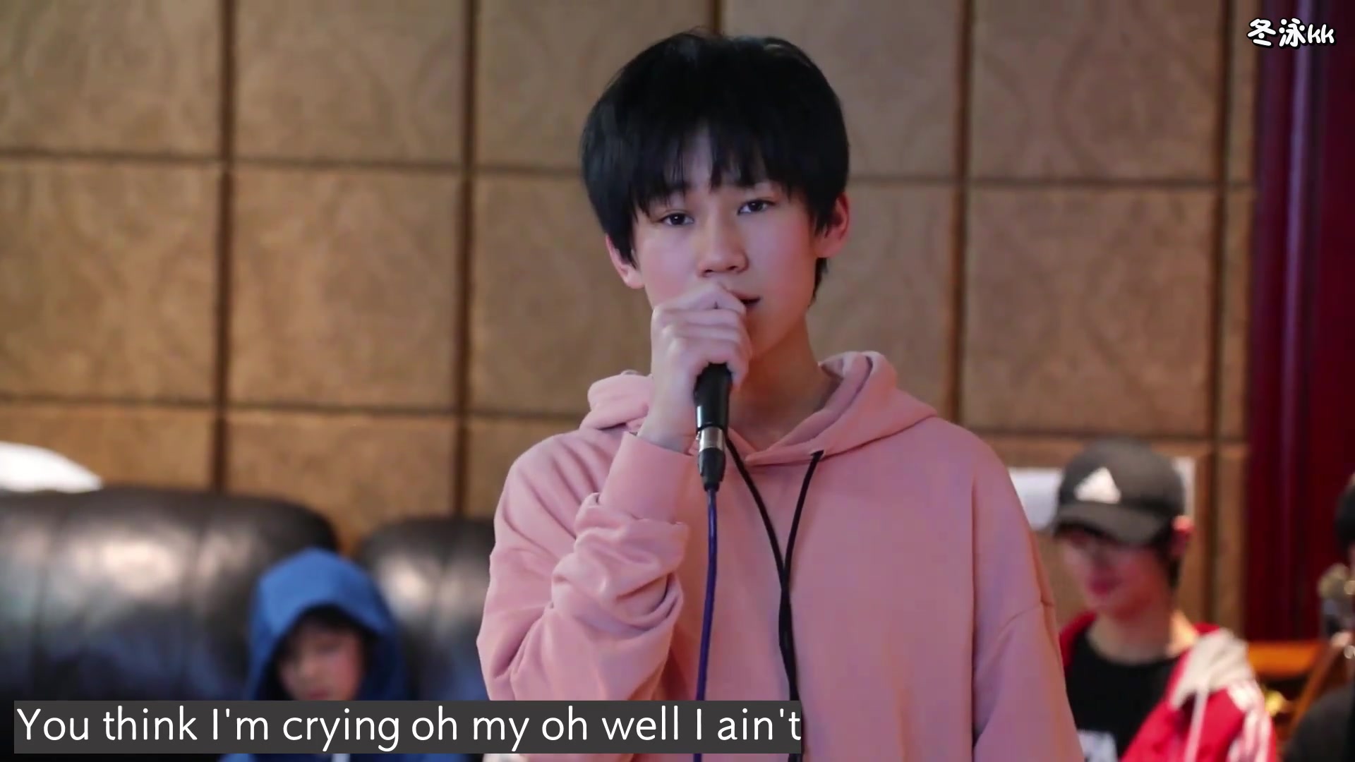 【tf家族】张真源-love yourself(字幕)