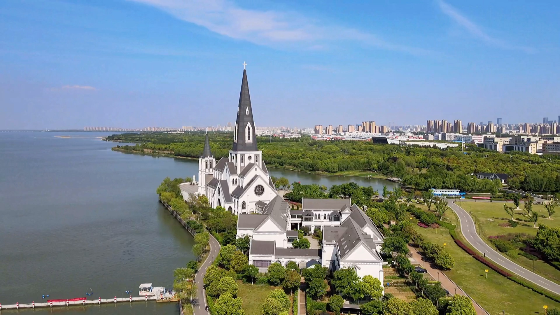 苏州阳澄湖教堂图片