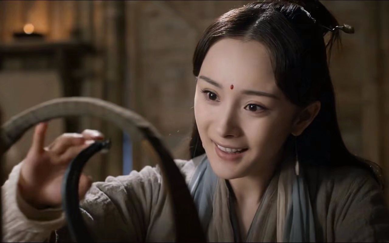 素素错将夜华现身的小黑龙当成小黑蛇,这段萌翻了