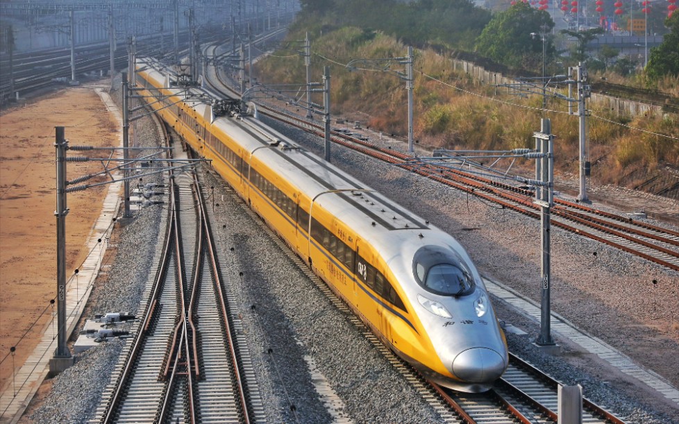 【中国铁路】crh380aj-0201担当广深港月检车 经过深圳北北端,即将