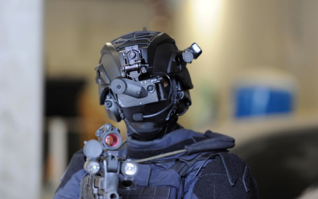 未泱工业微光夜视纪录片夜宴番外篇lucie夜视仪外形评测