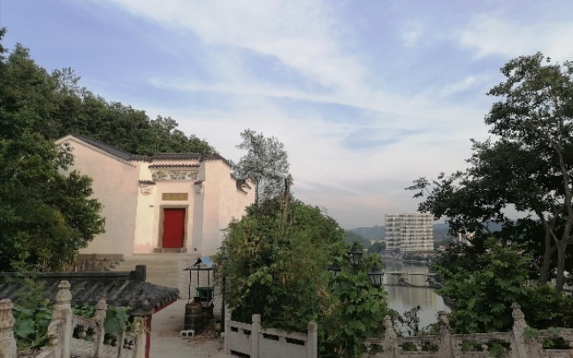 走进上犹第一章东山寺