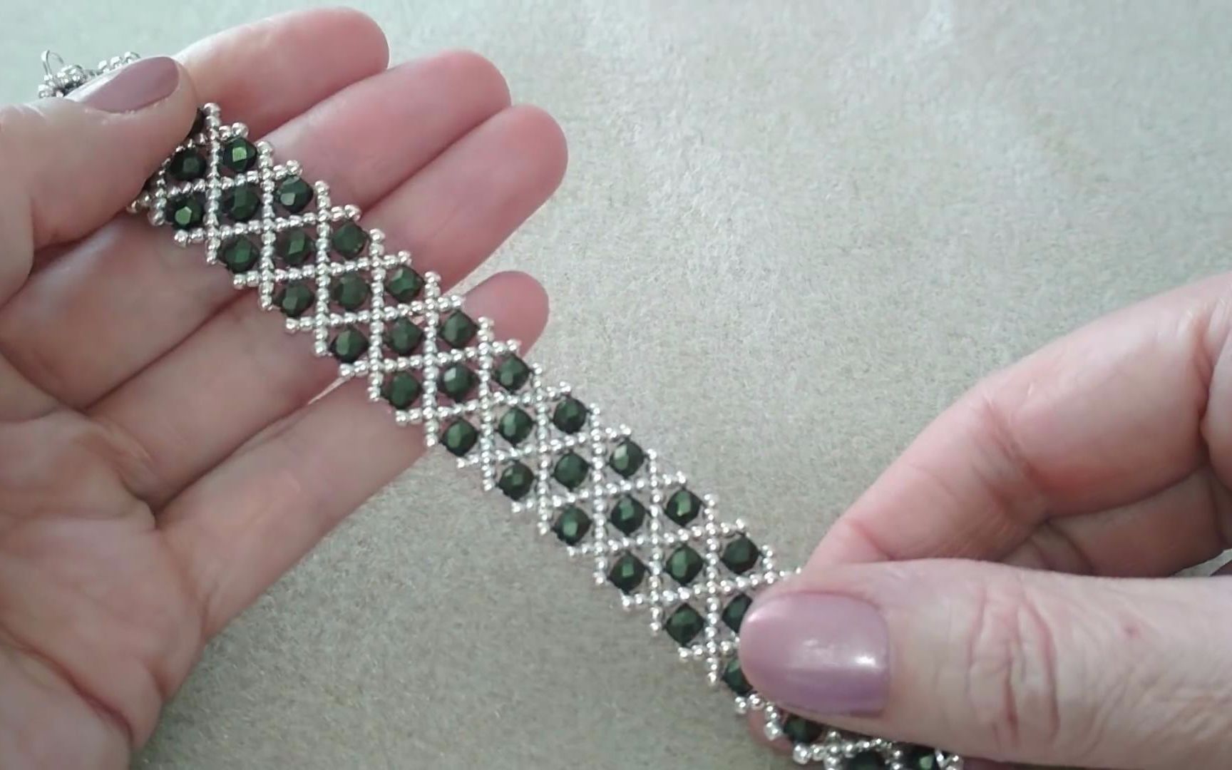 [图]串珠 串珠手链教程 Beaded bracelet-tutorial. Браслет из бисера и бусин. Мастер-класс