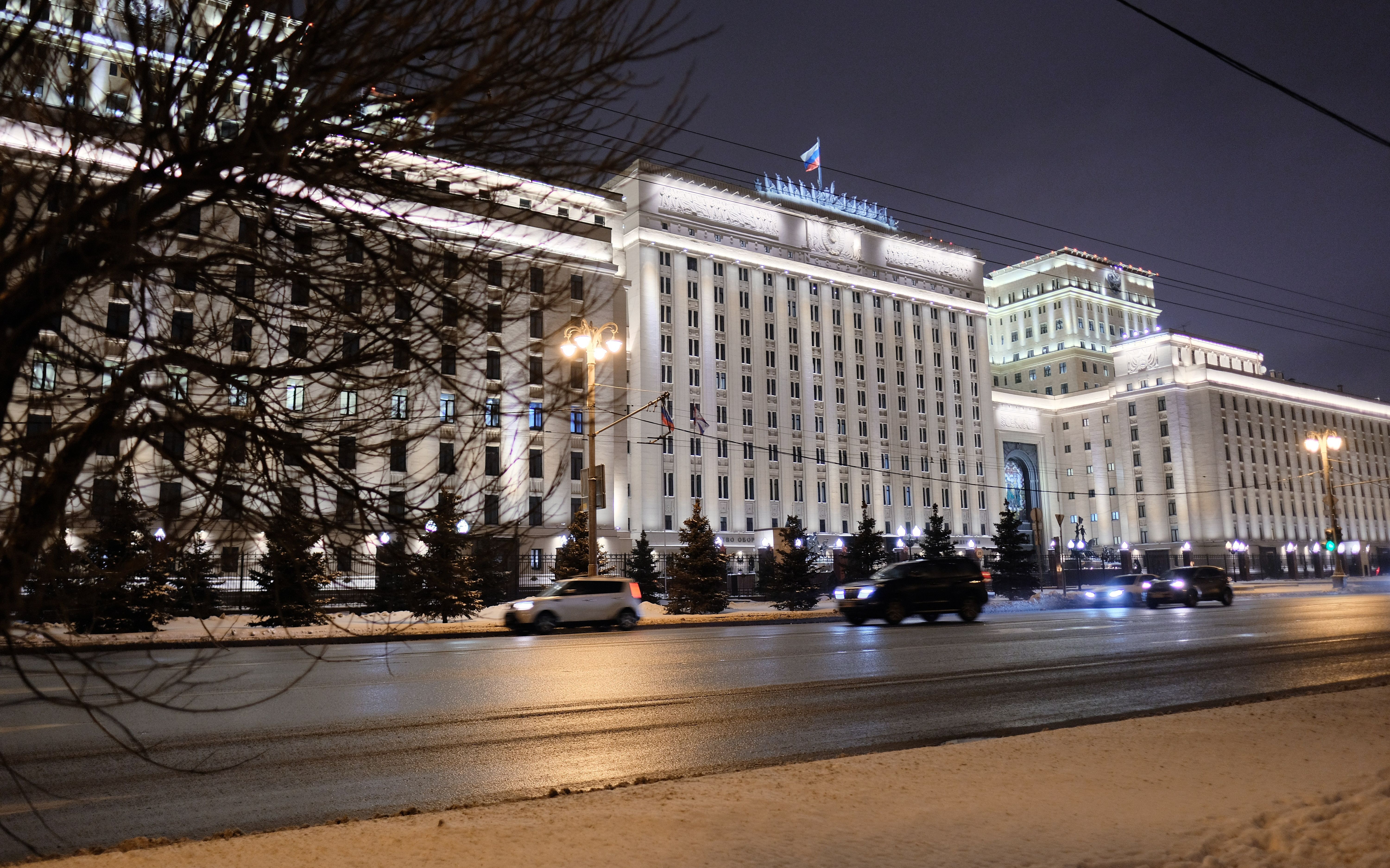 参观俄罗斯莫斯科市国家部分行政机关办公场所及艺术名人博物馆等地方