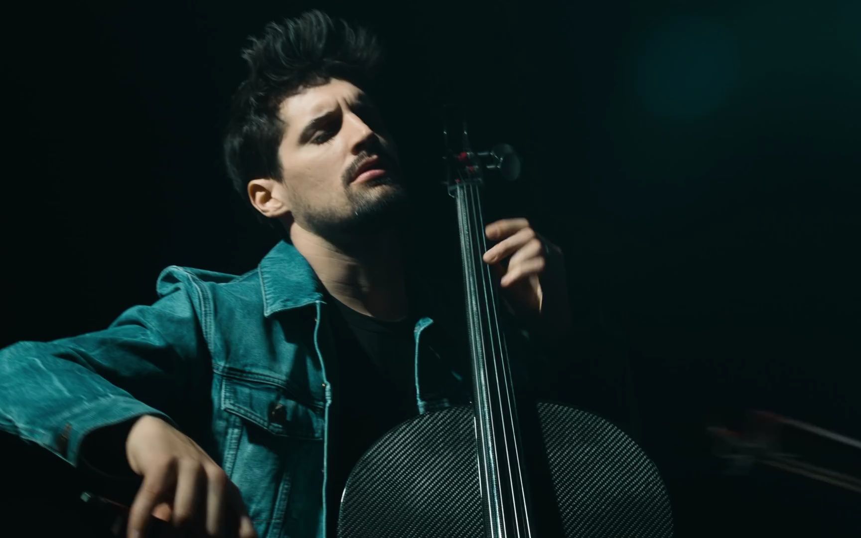 【大提琴弹奏】2cellos-无论我走到哪里(官方视频)