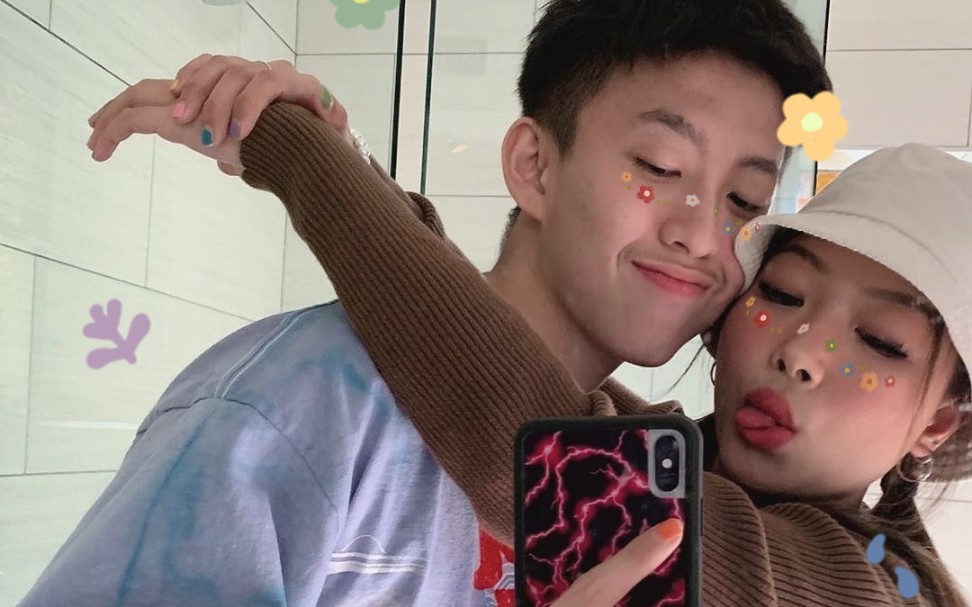 七哥被甜蜜的恋爱环绕 | rich brian