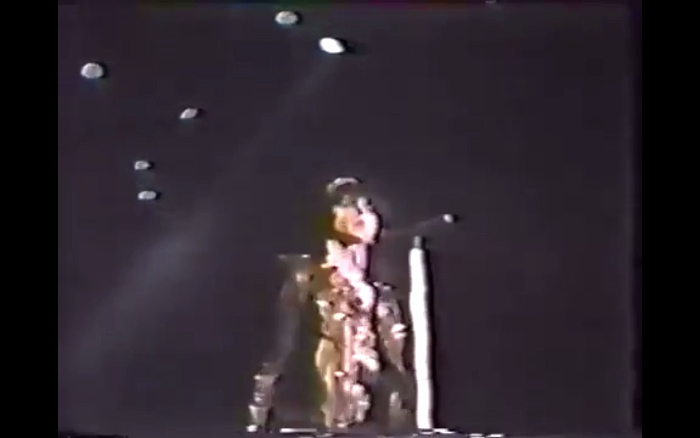 [图]L.A. Guns - One way ticket (Live in Tokyo 1988)