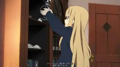 けいおん　化物語✕偽物語　キルミーベイベー ソーニャ　もやしもん　ジャンク ソーニャの全身を描いた設定画。(C)カヅホ・芳 文社／キルミー