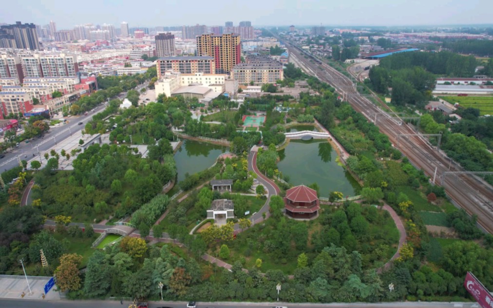 河南西平南城河公园美景