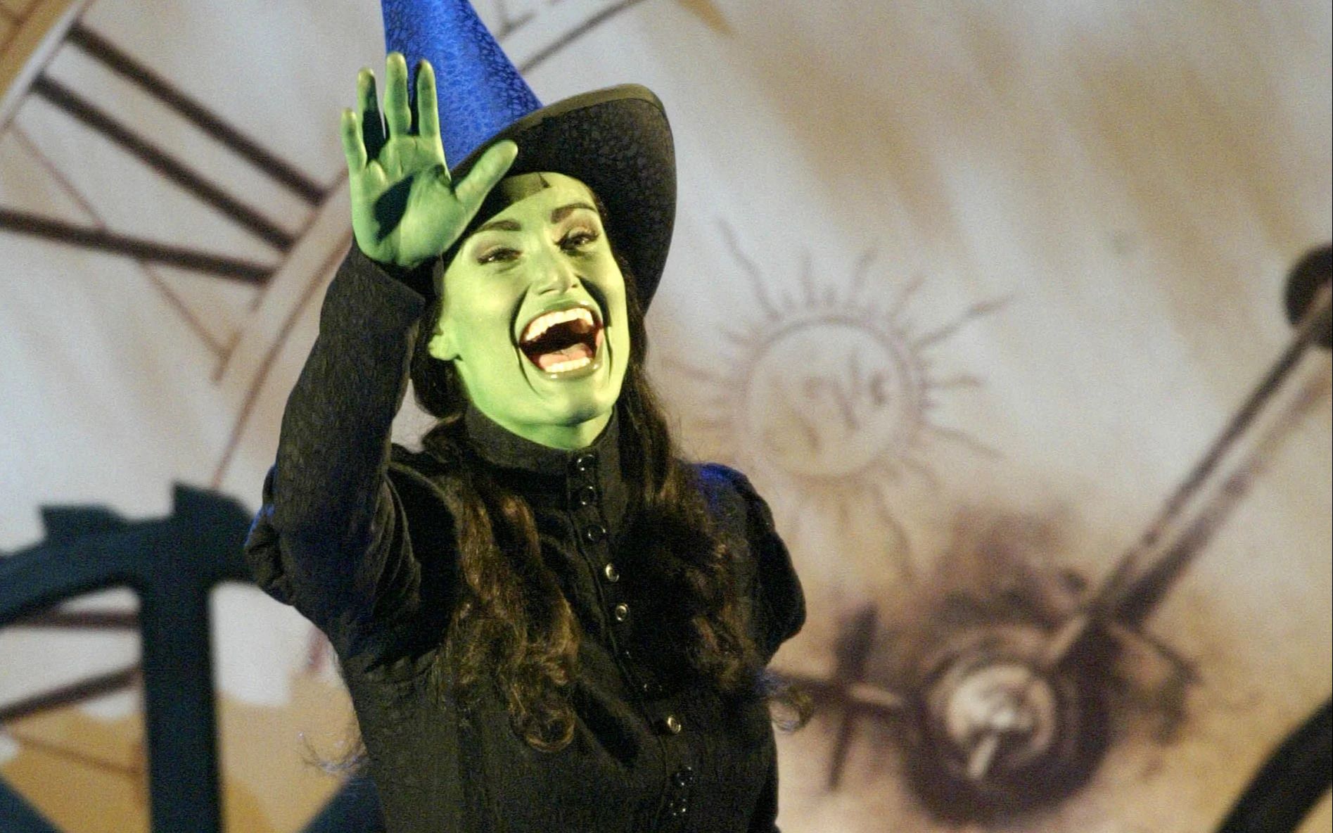 【音乐剧史上最震撼的演唱之一】魔法坏女巫defying gravity 百老汇