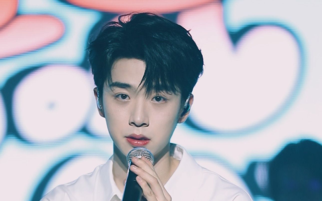 张嘉元问粉丝你们人均单身事业批吗