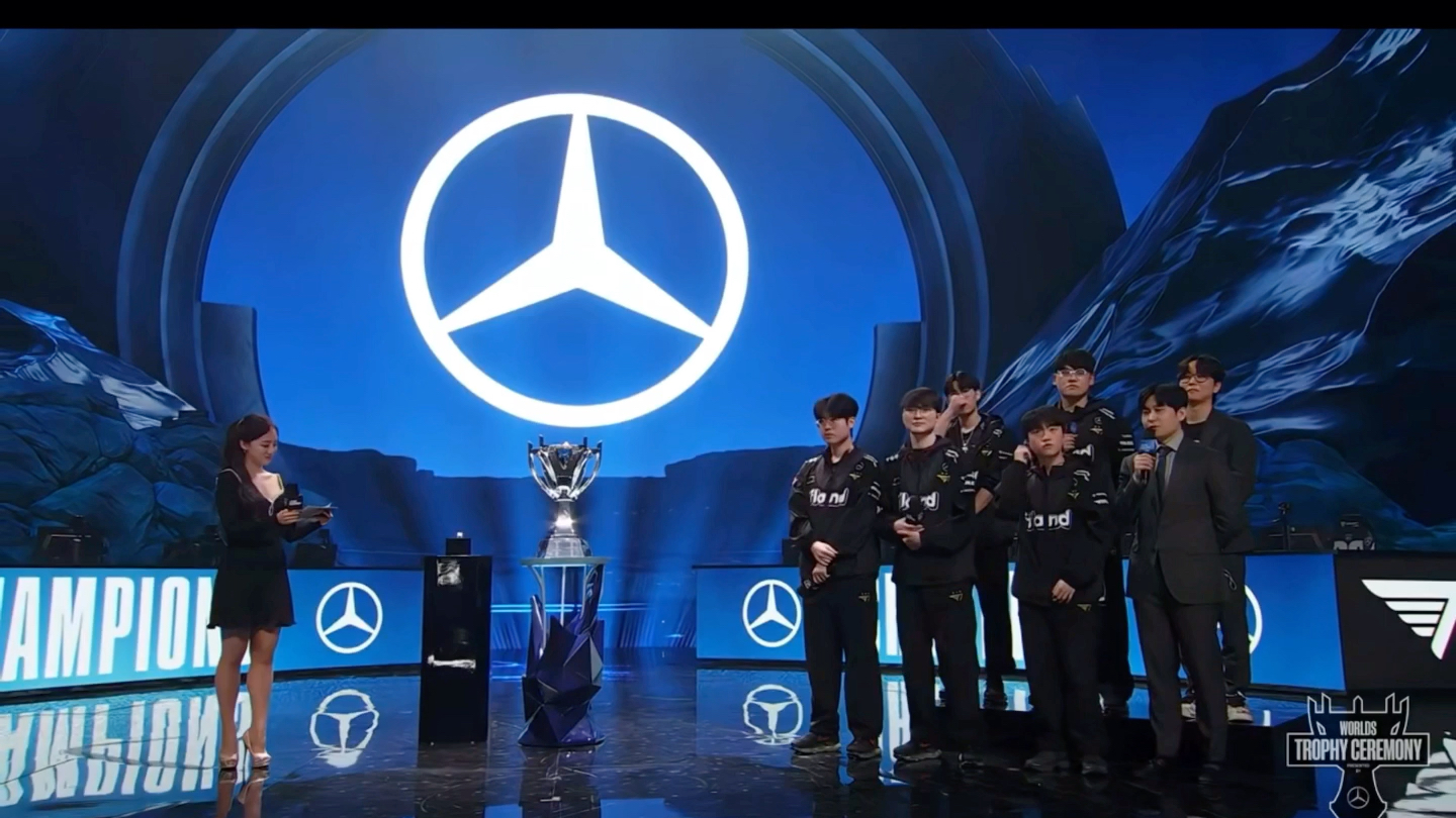 英雄联盟全球总决赛冠军t1,赛后采访全记录.