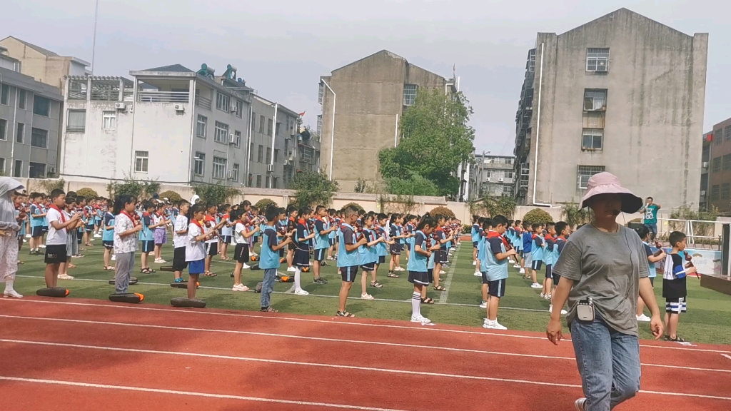 [图]小学生葫芦丝演奏