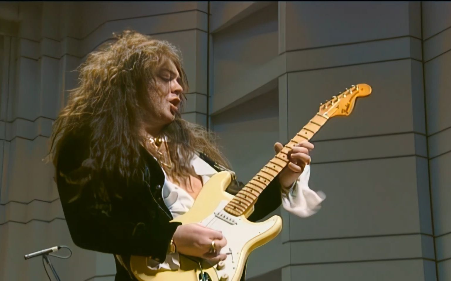 [图]Yngwie Malmsteen - Concerto Suite 2001 japan 1080p