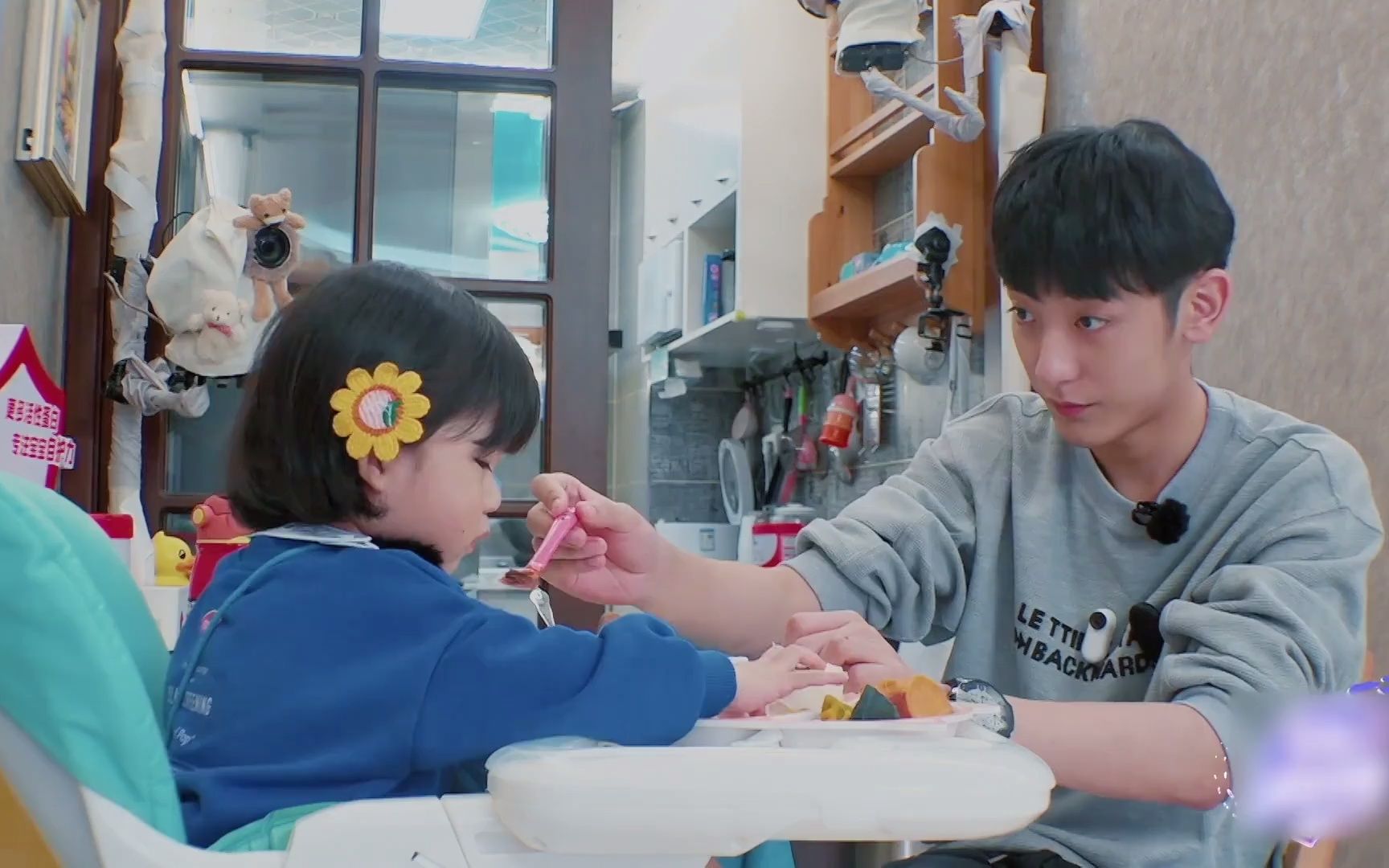 【我的小尾巴】心儿唱歌竟是不想听哥哥说话