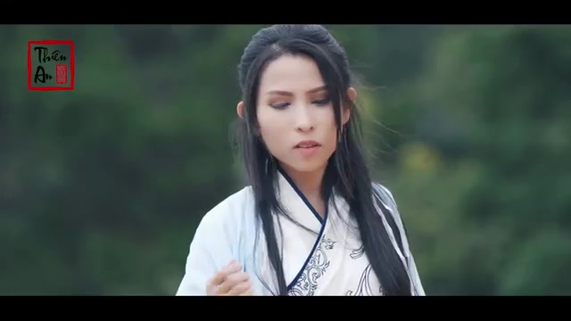 [图]GIANG HỒ TIẾU Official MV Cổ Trang - Thiên An O 江湖笑 周华健 越南语