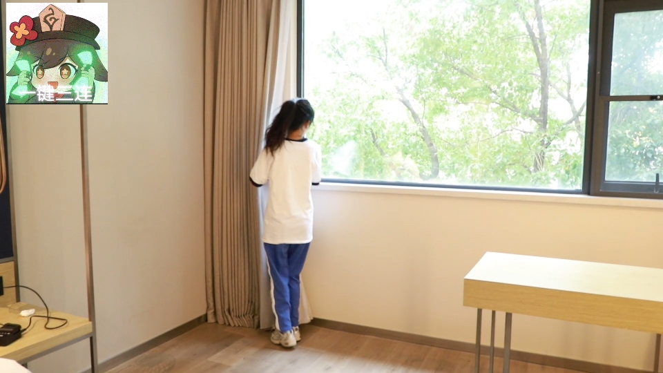 小姐姐试穿新百伦长棉袜看捂不捂脚