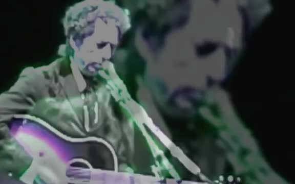 [图]Bob Dylan KNOCKIN' ON HEAVENS DOOR 2001 Awesome Live Performance.