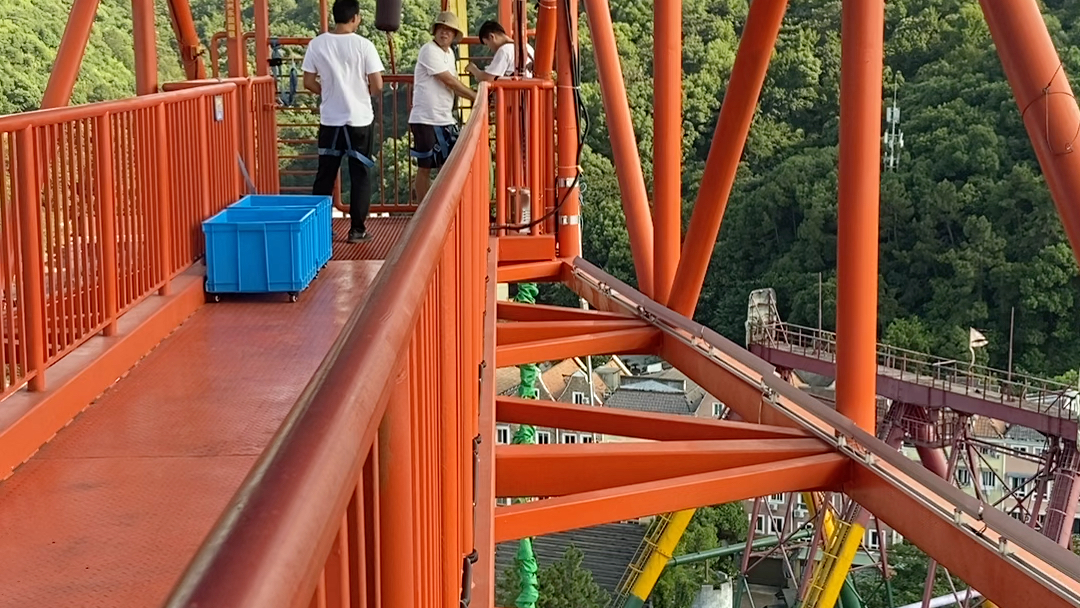 是 的,我 怂 了!杭州乐园蹦极