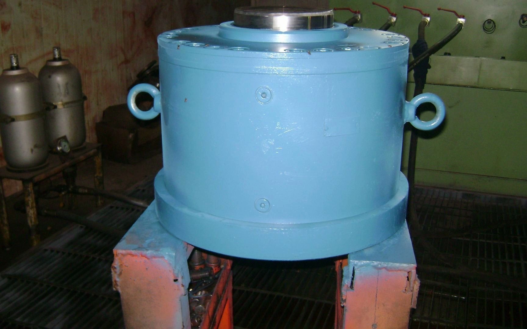 小型液压缸生产厂家液压平衡油缸四平厂家那个好