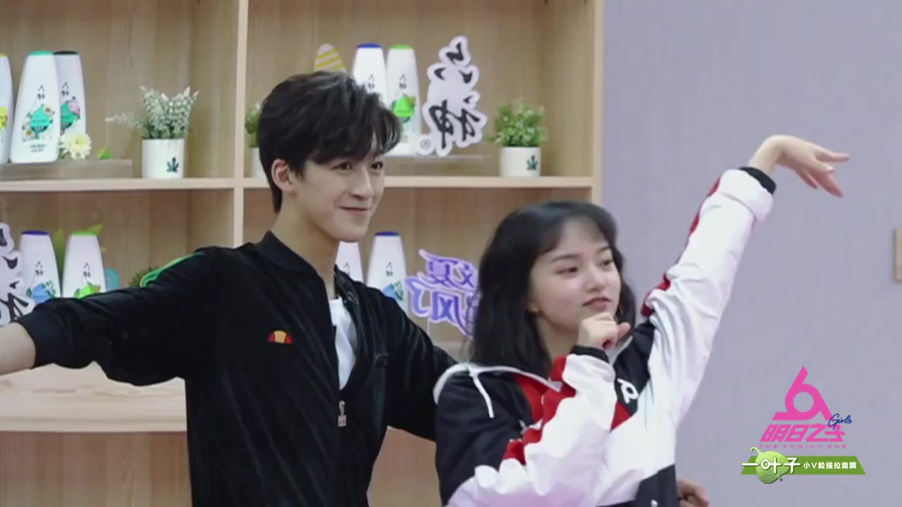 何洛洛兰西雅完美合声超好听,这一句循环无数遍都不腻!