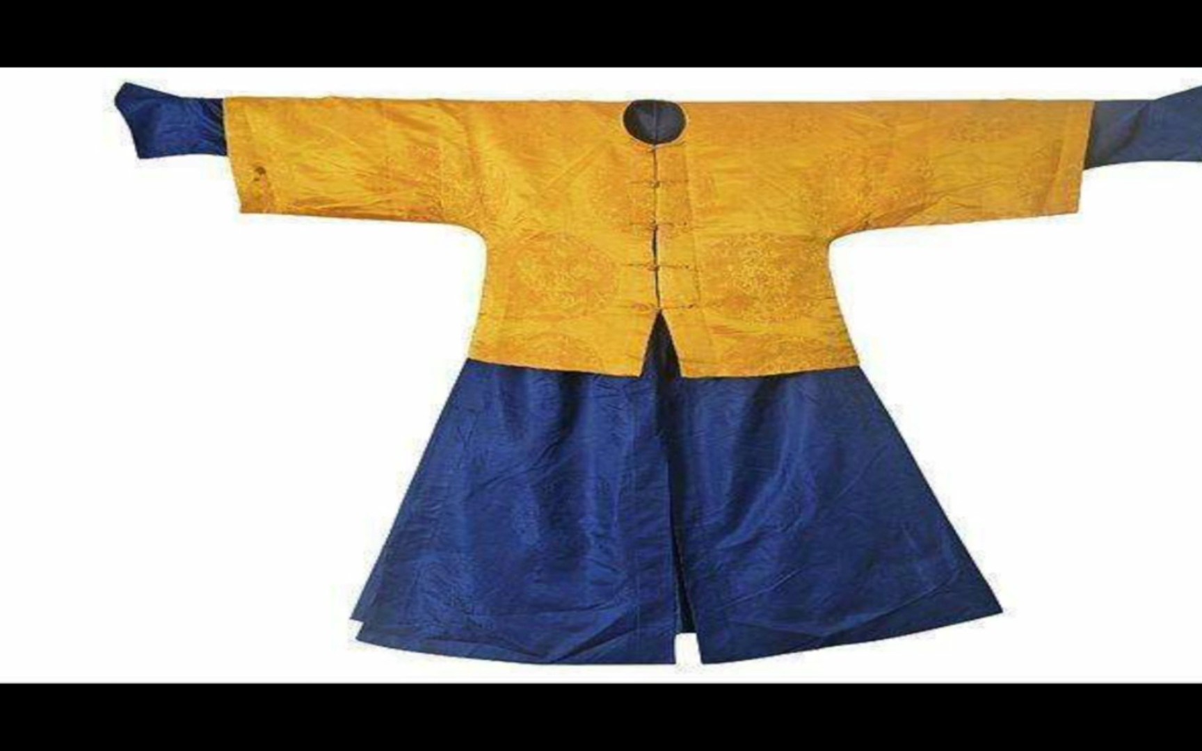 在清朝,是黄马褂有排面儿还是四团龙补服有分量?