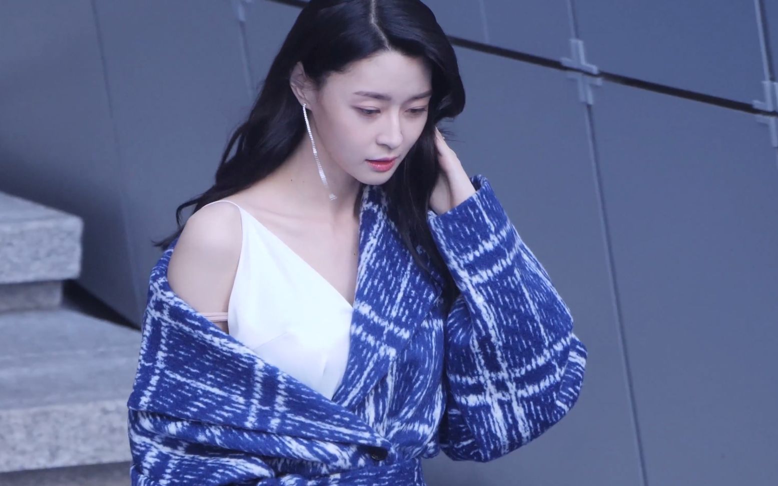「梨泰院」权娜拉这身衣服也太好看了,一般人穿不出来