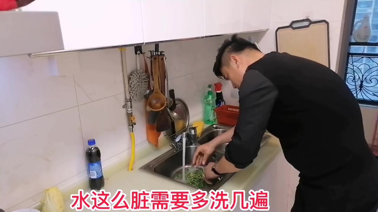 [图]春季蒸野菜制作全过程，营养价值是牛奶的10倍。