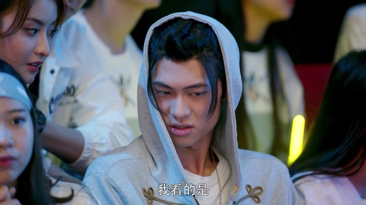 活动  苏沐橙肖时钦巧遇乔装打扮看比赛的孙翔,傲娇的孙翔 居然有点