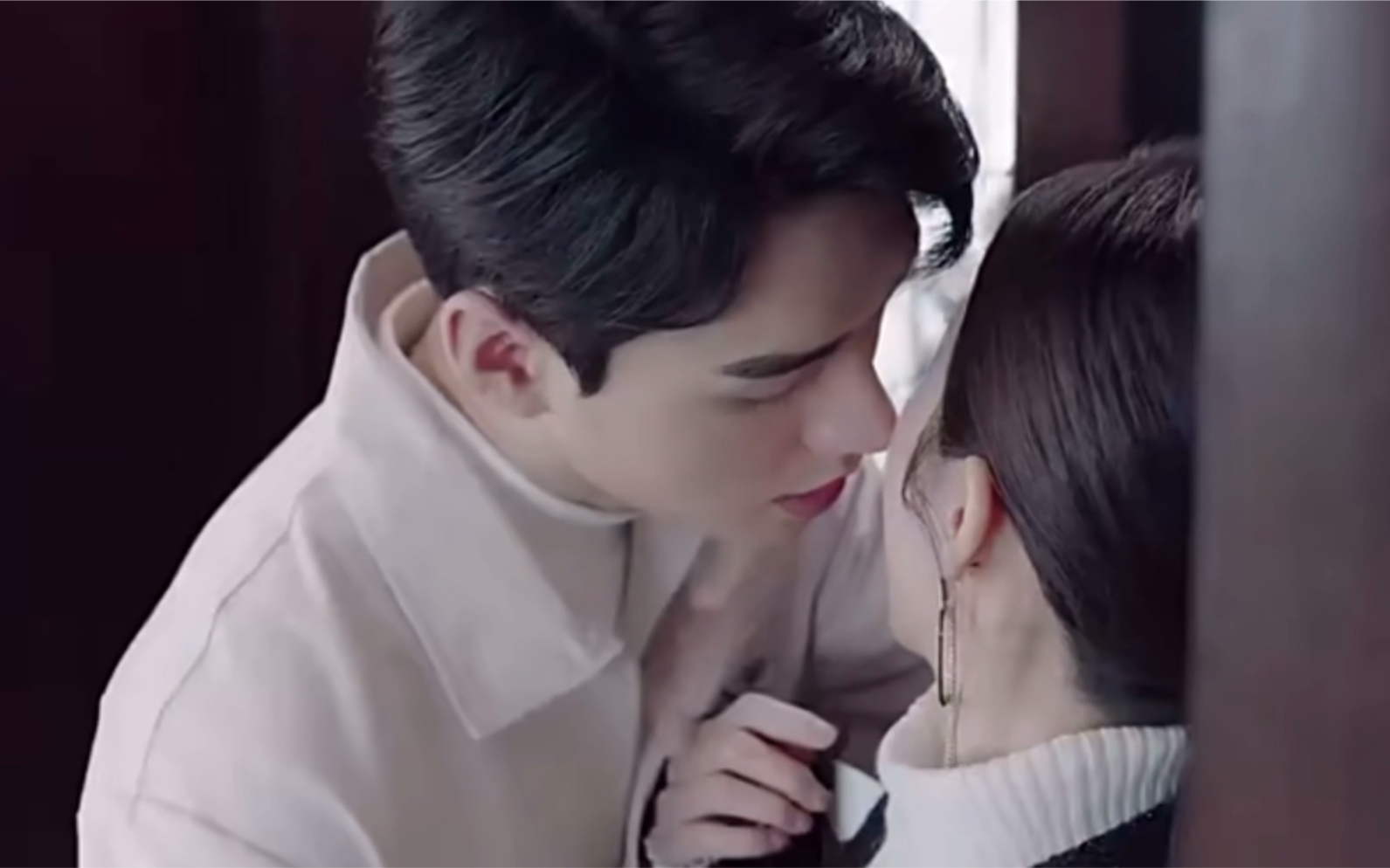 鹿亦尧从国外回来与鹿方宁关系亲密凌睿疯狂吃醋