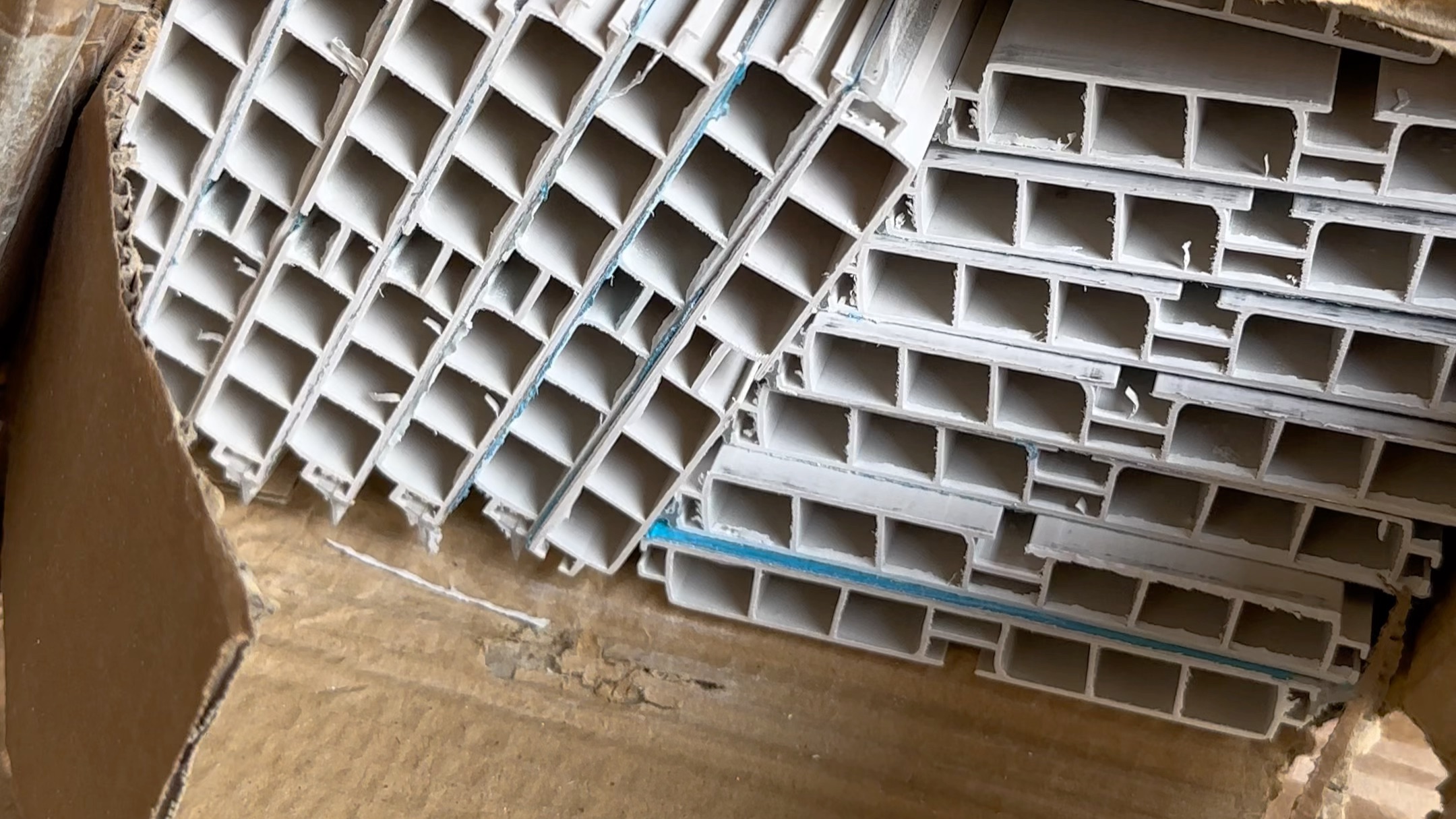 橱柜铝塑踢脚线整体厨房五金#家具五金配件 #橱柜五金 #瓷砖橱柜