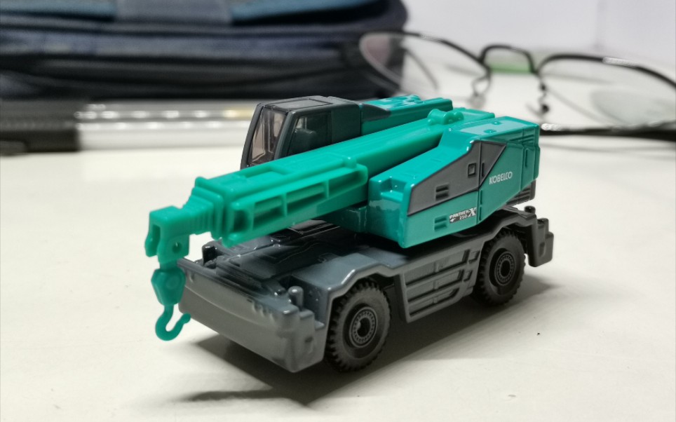 tomica多美卡神钢四轮吊车no73小车测评45