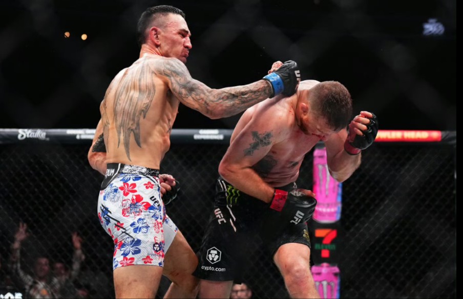 ufc300 "天佑"霍洛威第五回合压哨ko"高光"贾斯汀盖奇