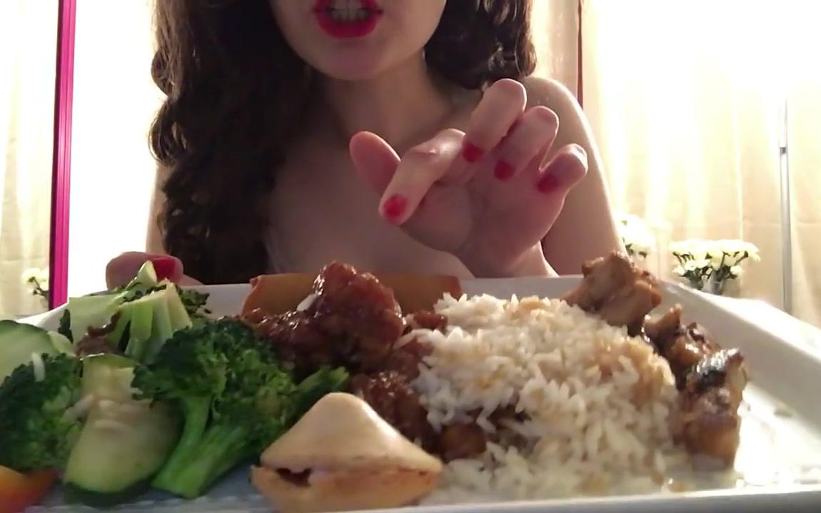 【美食圈】- Hungry Lips 红唇阿姨吃熊猫快餐！！#3