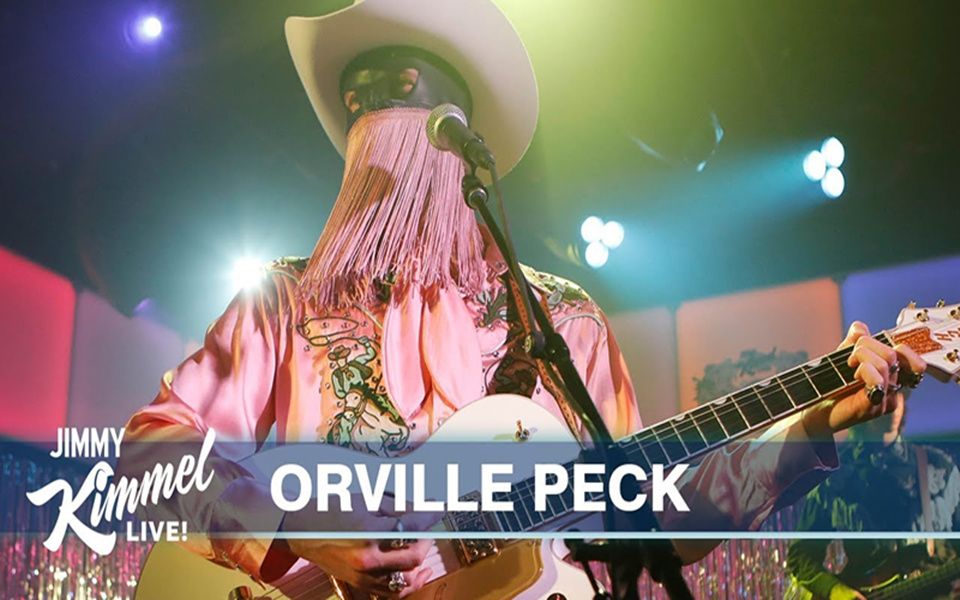 [图]【加拿大乡村】独行侠Orville Peck – Take You Back (The Iron Hoof Cattle Call)