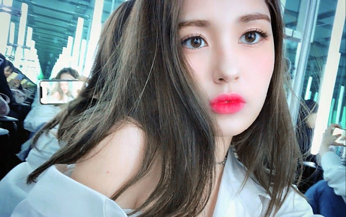 【somi全昭弥】190329 nuovo明洞开幕 绝美混血鹅