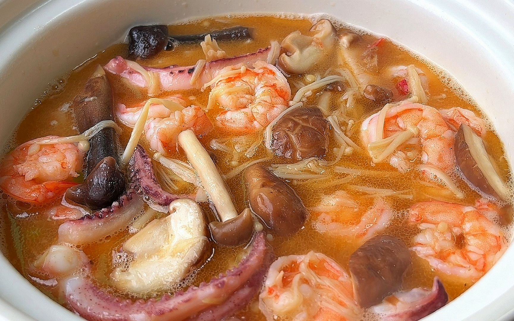 潮汕冬瓜海鲜煲，有汤有肉有海鲜，一锅鲜上加鲜 - 哔哩哔哩