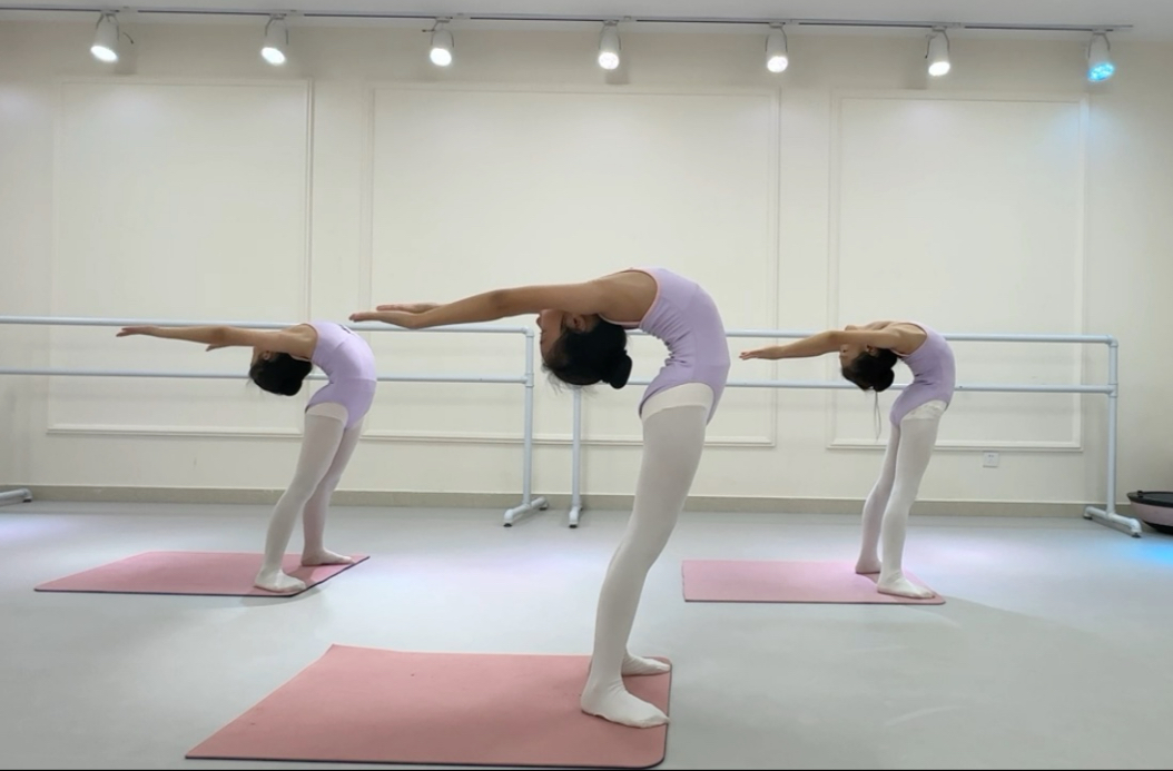 站立控下腰接后软翻