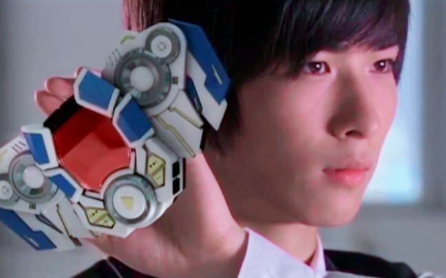 【铠甲勇士刑天】小飞父母被两个幽冥魔挟持!飞影及时赶到救下他爸妈