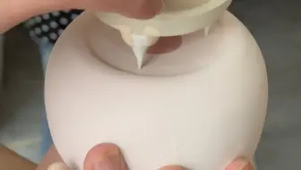 世人都说支钉是瑕疵，可它才是汝瓷满釉的灵魂