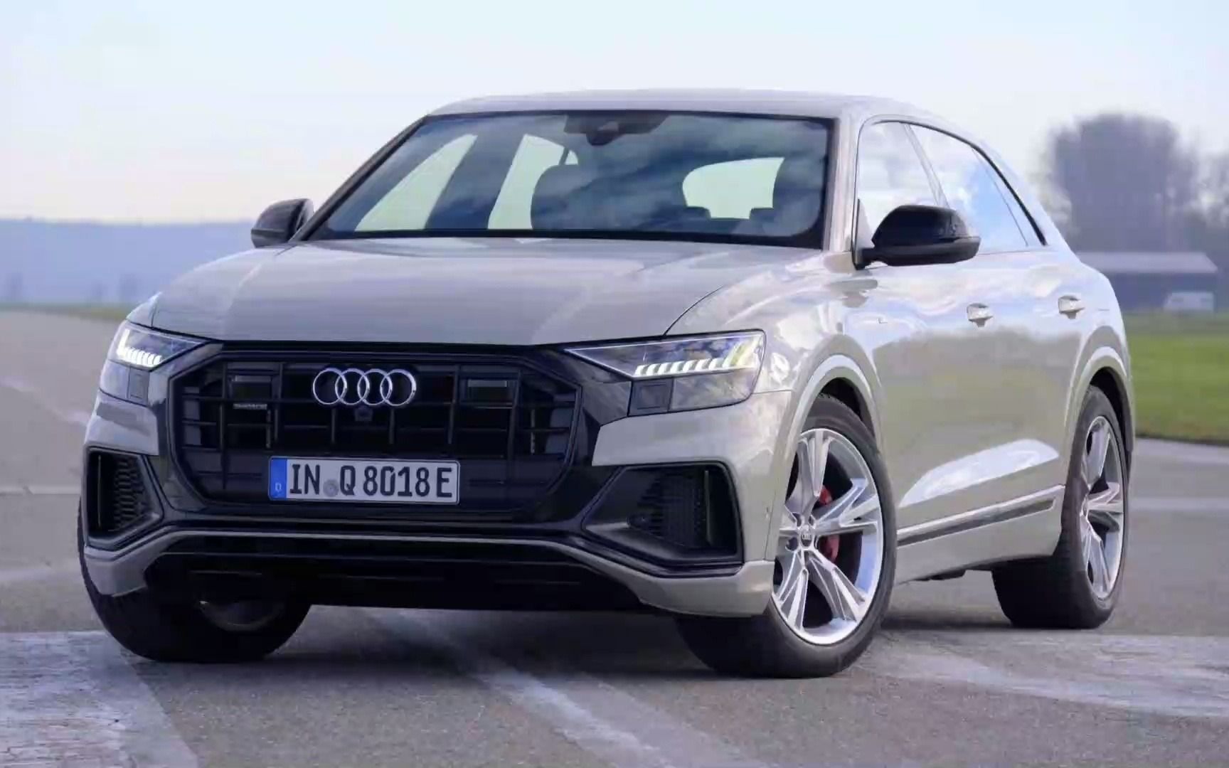 2021款奥迪(audi)q8 60 tfsi e插电混动版_60万开q8不是梦?