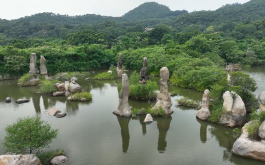 [图]汕头南滨路的海蚀地貌