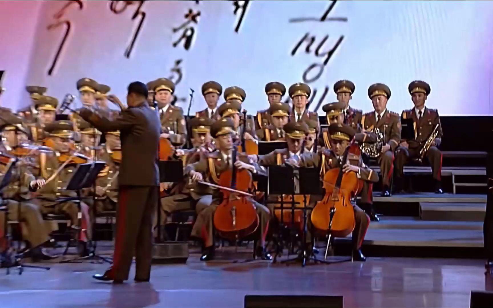 【朝鲜】【功勋国家合唱团】游击队歌曲联唱
