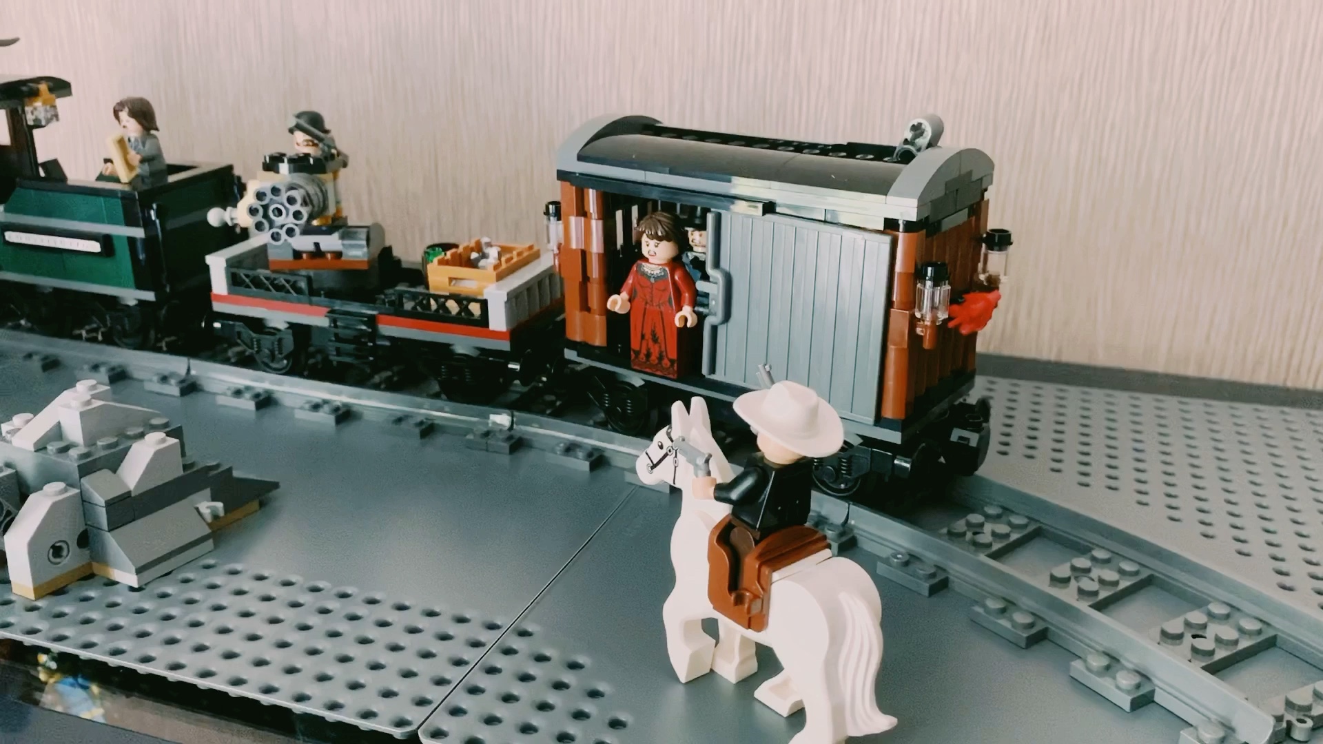 乐高 79111 独行侠火车 西部片来了 其中有个德普