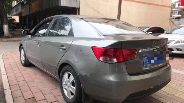 11年上牌的起亚福瑞迪