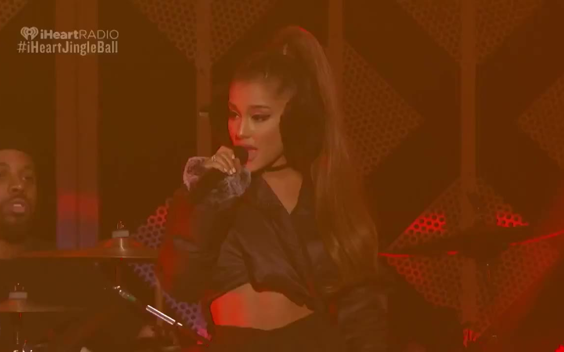 经典/高质量少见现场：Ariana Grande 在 iHeartRadio Jingle Ball演出（2016全场高清）_哔哩哔哩 ...