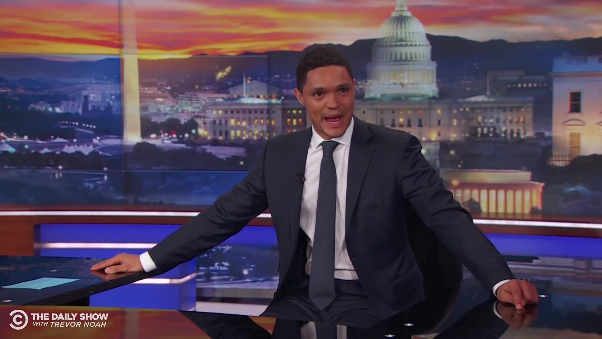 【崔娃每日秀】崔娃与观众唠嗑,即兴来段法语rap!