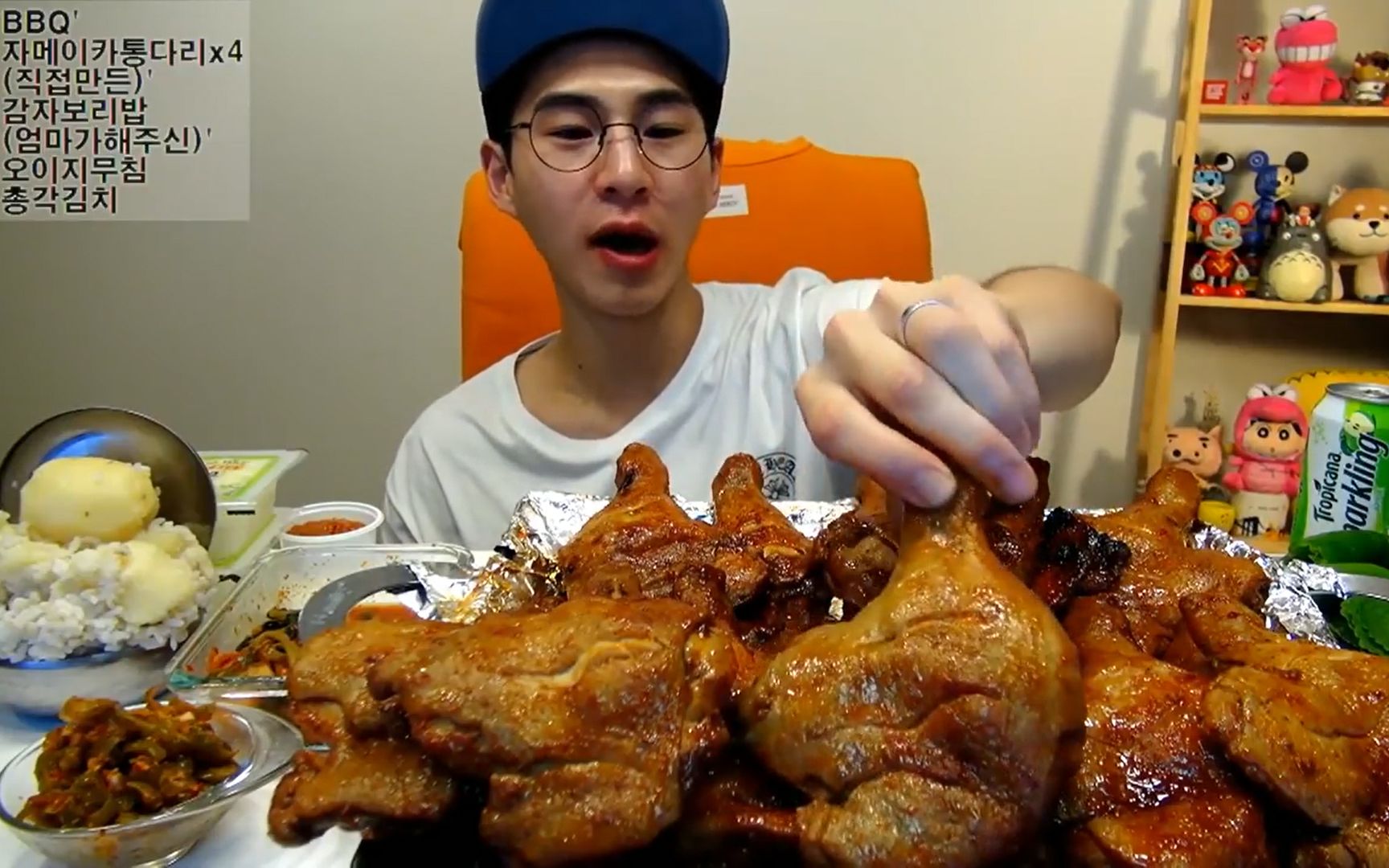 韩国吃播奔驰小哥炸鸡披萨系列 就是要痛痛快快的大口吃鸡肉!bbq烤鸡!