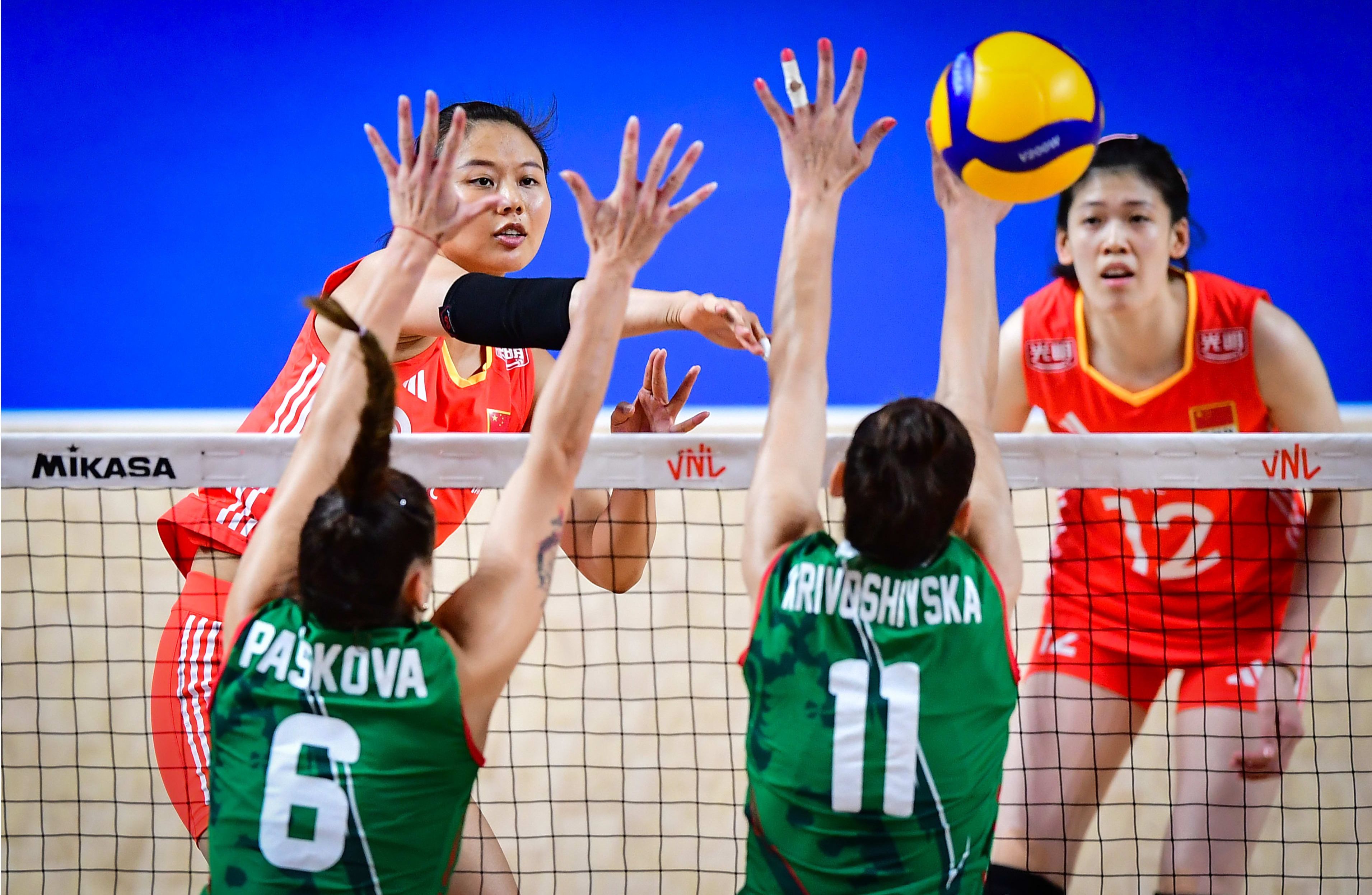 保加利亚 vs 中国  Week 3  Women's VNL 2024哔哩哔哩bilibili